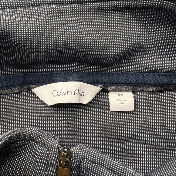 Sold- Calvin Klein Men’s 1/4 Zip Pullover - Picture 11 of 12